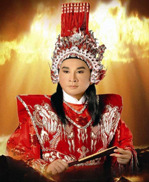 “Ong trum” hoi ngo “me chong kho tinh” trong Gala Ngoi sao san khau-Hinh-3